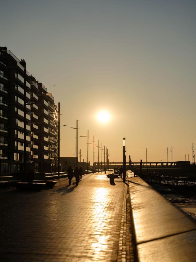 Stijlvolle En Lichtrijke Design Penthouse Met Prachtig Uitzicht Te Wenduine Apartamento De Haan Exterior foto